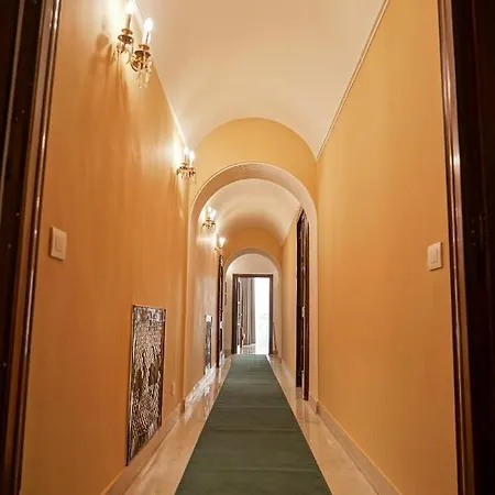 Dimora Donna Elena 4* Naples