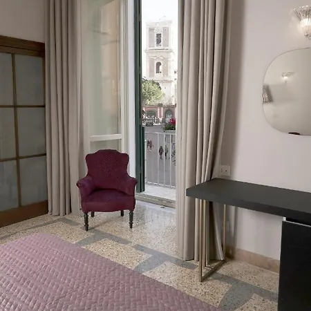 Dimora Donna Elena Naples