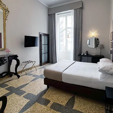 Dimora Donna Elena Naples