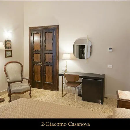 Bed & Breakfast Dimora Donna Elena Naples
