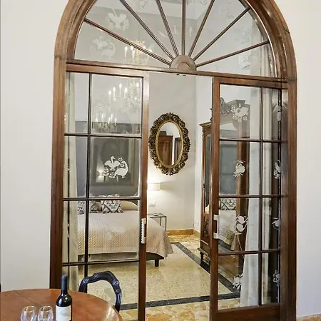 Dimora Donna Elena Bed & Breakfast *