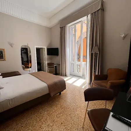 Dimora Donna Elena Bed & Breakfast