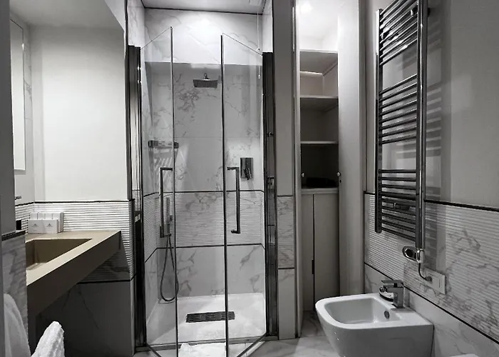 Bed and breakfast Dimora Donna Elena 4*