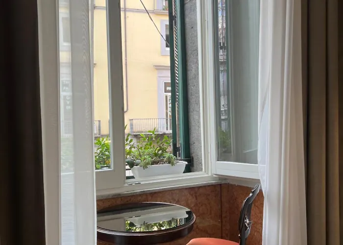 Dimora Donna Elena Bed and breakfast 4*